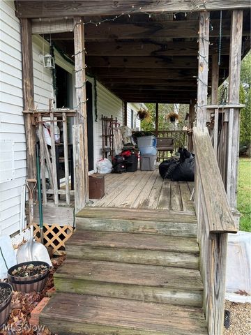 16520 State Route 45, Wellsville, OH 43968