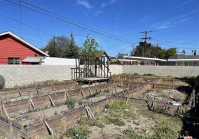 661 W 65th Street, Los Angeles, CA 90044