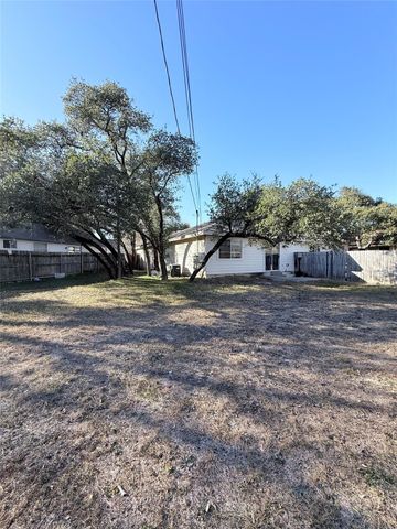 8621 Talyne Chaise CIR B, Austin, TX 78729