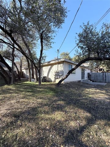 8621 Talyne Chaise CIR B, Austin, TX 78729