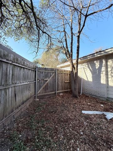 8621 Talyne Chaise CIR B, Austin, TX 78729