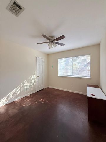 8621 Talyne Chaise CIR B, Austin, TX 78729