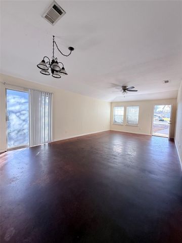 8621 Talyne Chaise CIR B, Austin, TX 78729