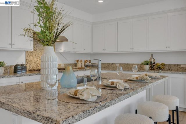 5700 Central Pkwy 202, Dublin, CA 94568