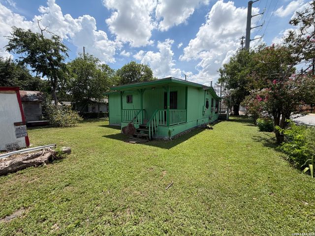 378 N San Ignacio, San Antonio, TX 78237