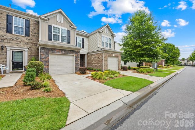 2459 Diplomat Lane, Charlotte, NC 28210