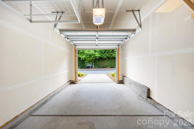 2459 Diplomat Lane, Charlotte, NC 28210