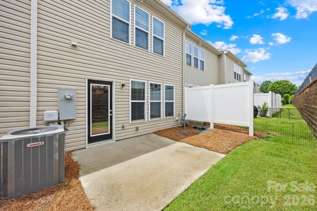 2459 Diplomat Lane, Charlotte, NC 28210