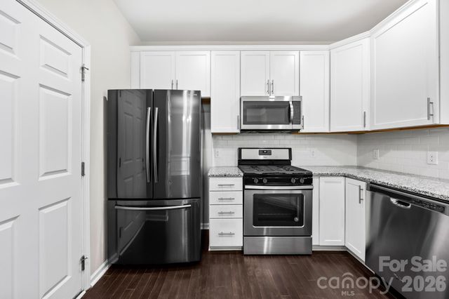 2459 Diplomat Lane, Charlotte, NC 28210