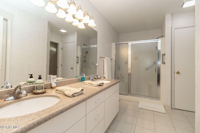 6740 Monarch Drive, Sylvania, OH 43560