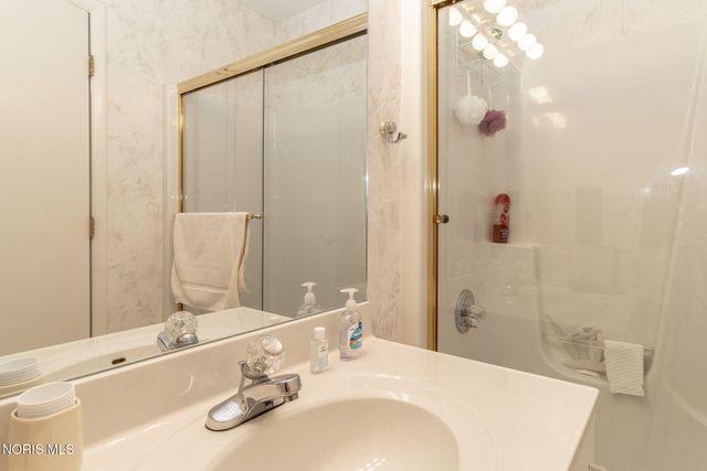 6740 Monarch Drive, Sylvania, OH 43560