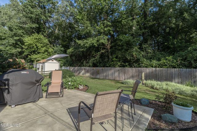 6740 Monarch Drive, Sylvania, OH 43560
