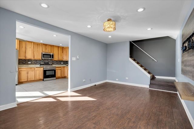 18333 Wentworth Avenue 7, Lansing, IL 60438