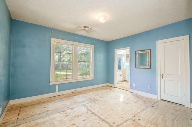 508 E 2nd Street, Sweeny, TX 77480