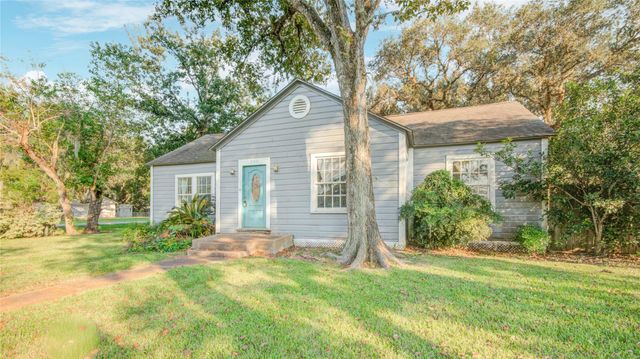 508 E 2nd Street, Sweeny, TX 77480