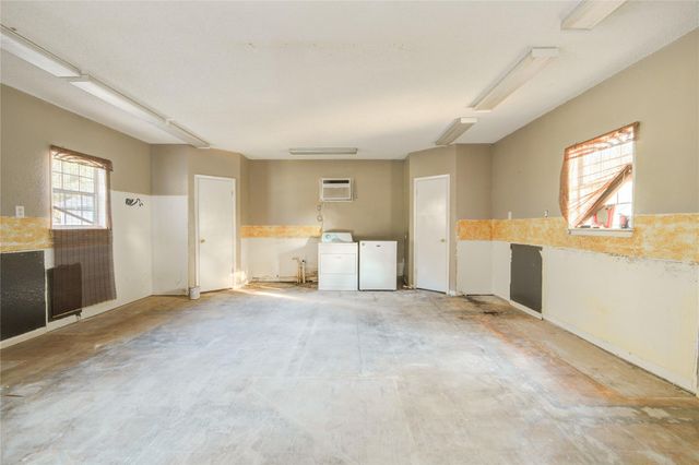 508 E 2nd Street, Sweeny, TX 77480