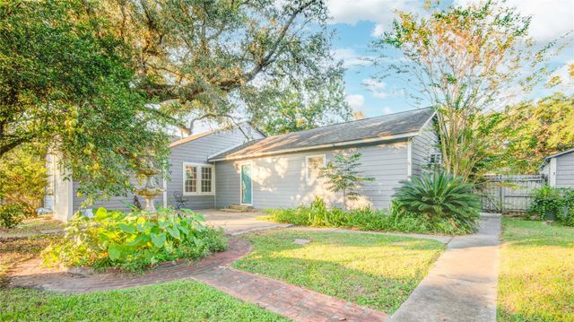 508 E 2nd Street, Sweeny, TX 77480