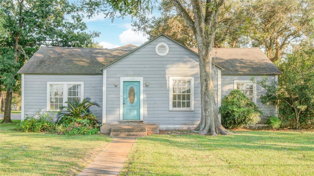 508 E 2nd Street, Sweeny, TX 77480