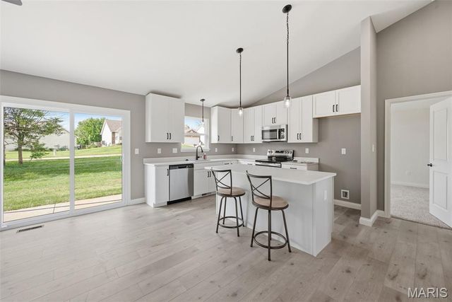 18804 Addi Drive, Warrenton, MO 63383