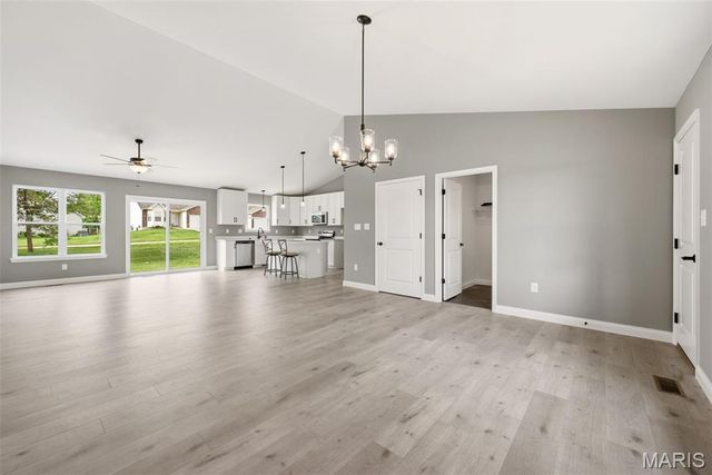 18804 Addi Drive, Warrenton, MO 63383