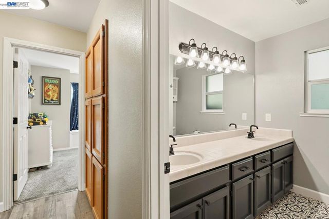 10638 Toews Ave, Le Grand, CA 95333