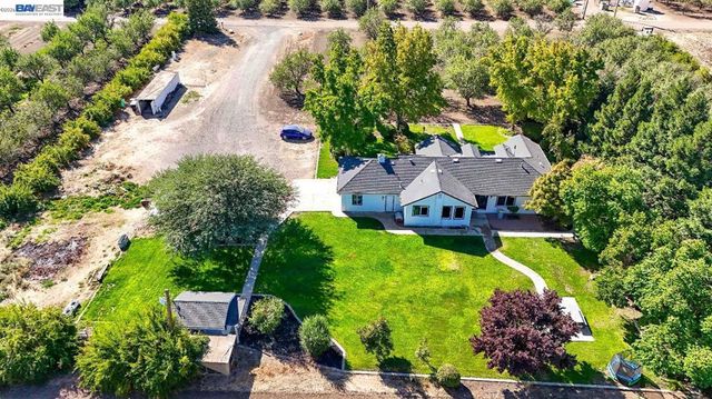 10638 Toews Ave, Le Grand, CA 95333