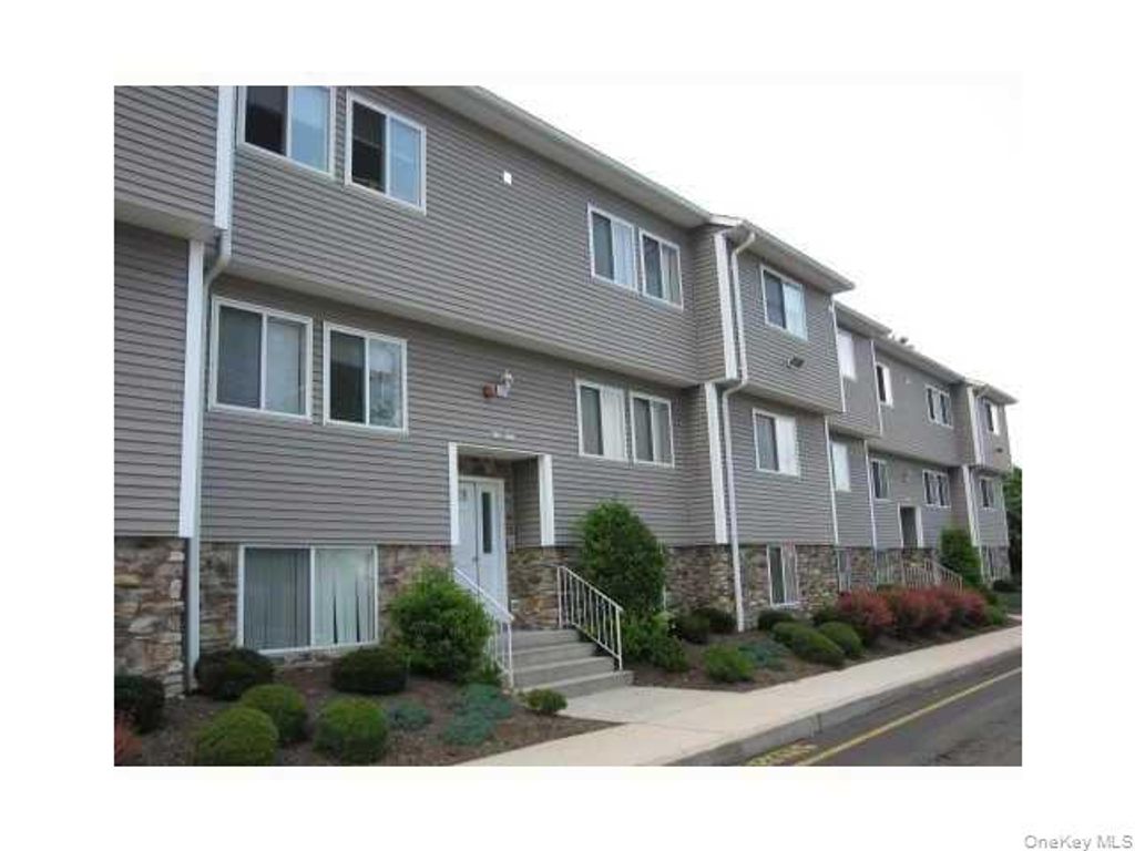 25 College Avenue 608, Nanuet, NY 10954