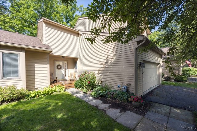 109 White Heron Circle, Manlius, NY 13066