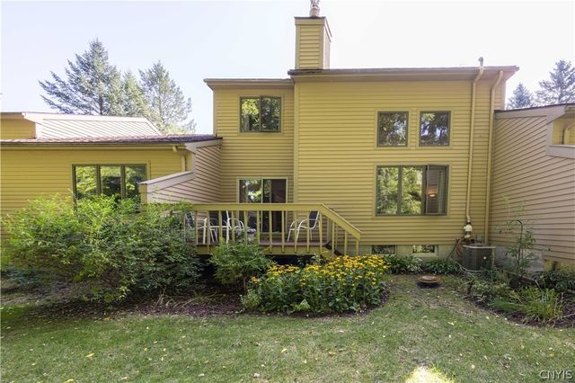 109 White Heron Circle, Manlius, NY 13066
