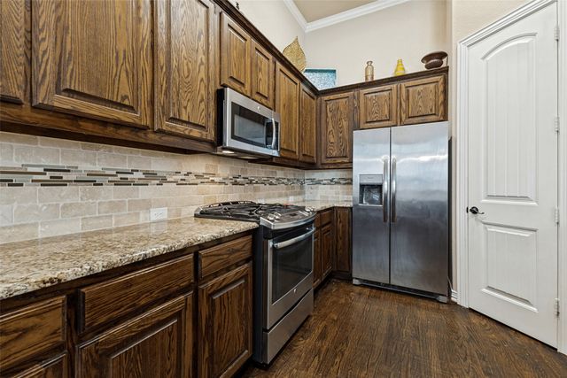 2211 Eriksson Lane, Dallas, TX 75204