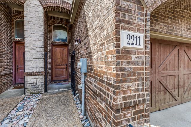 2211 Eriksson Lane, Dallas, TX 75204