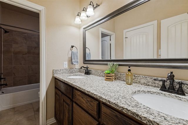 2211 Eriksson Lane, Dallas, TX 75204