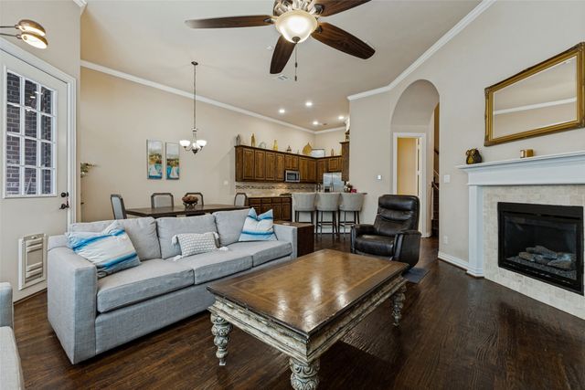 2211 Eriksson Lane, Dallas, TX 75204