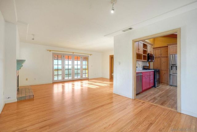 1029 Cornish Dr, San Diego, CA 92107