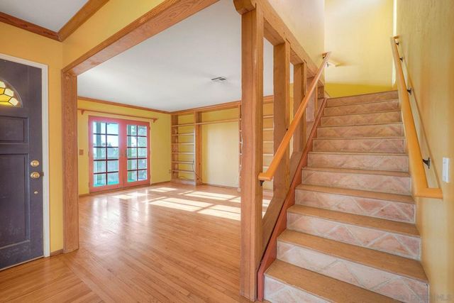 1029 Cornish Dr, San Diego, CA 92107