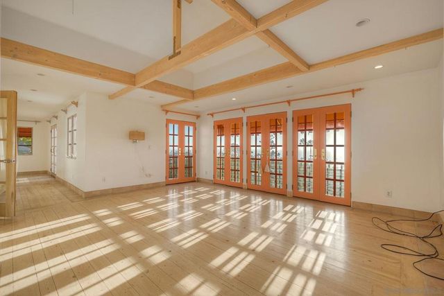 1029 Cornish Dr, San Diego, CA 92107