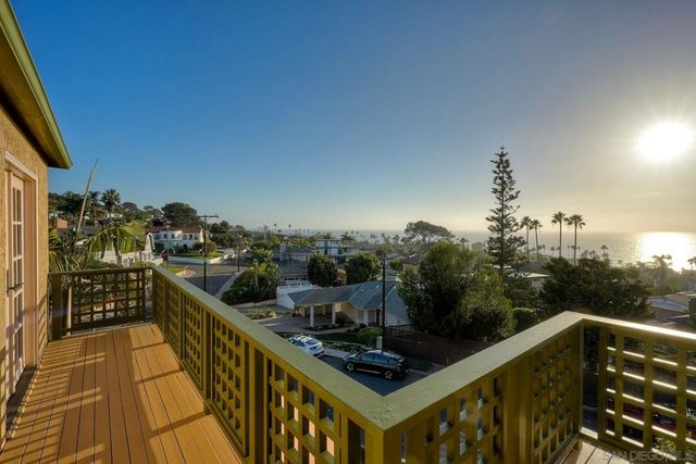 1029 Cornish Dr, San Diego, CA 92107