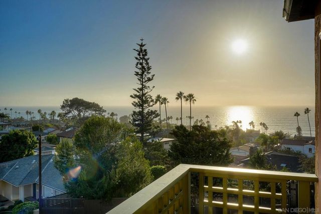 1029 Cornish Dr, San Diego, CA 92107