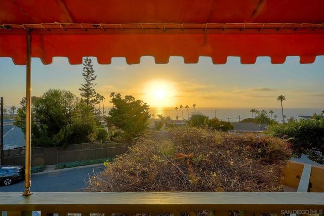 1029 Cornish Dr, San Diego, CA 92107