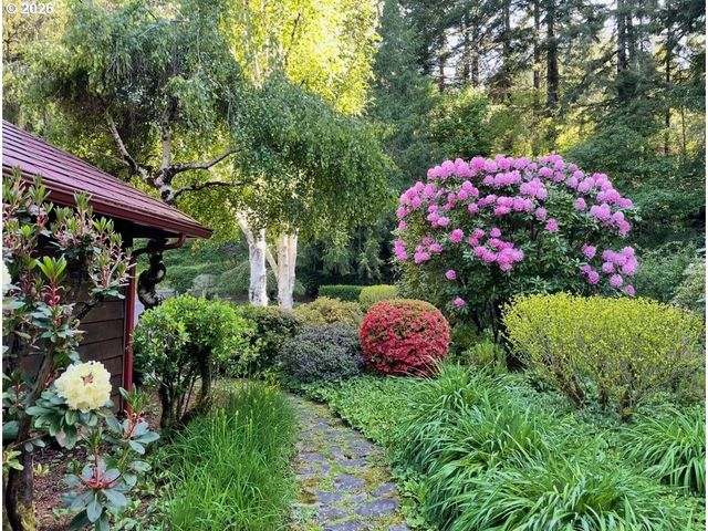 89366 DAHLIN Rd, Florence, OR 97439