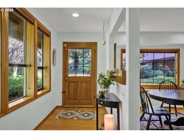 89366 DAHLIN Rd, Florence, OR 97439