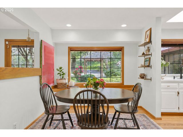 89366 DAHLIN Rd, Florence, OR 97439