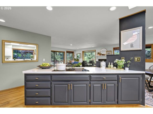 89366 DAHLIN Rd, Florence, OR 97439