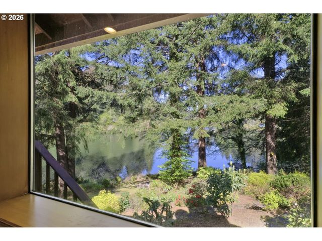 89366 DAHLIN Rd, Florence, OR 97439