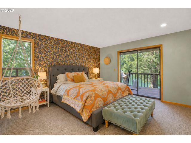 89366 DAHLIN Rd, Florence, OR 97439