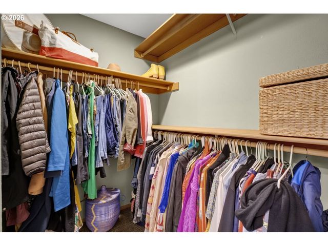 89366 DAHLIN Rd, Florence, OR 97439