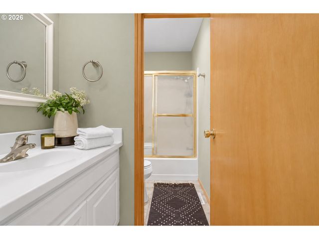 89366 DAHLIN Rd, Florence, OR 97439