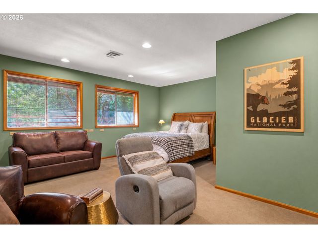 89366 DAHLIN Rd, Florence, OR 97439