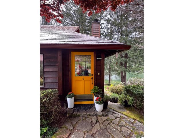 89366 DAHLIN Rd, Florence, OR 97439