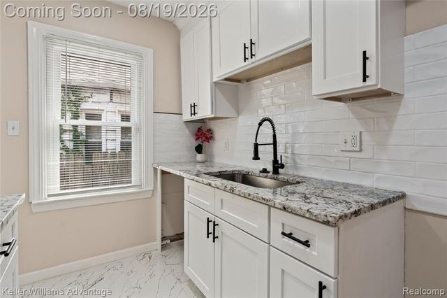 14421 Grandville Avenue, Detroit, MI 48223